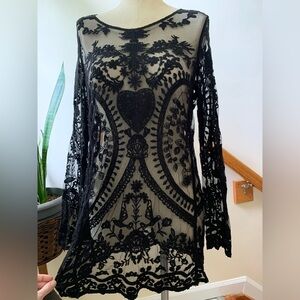 🖤 Elegant Black Lace Heart Pattern Mini Dress 🖤
